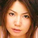 新村愛